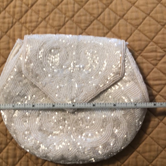 Vintage La Regale Hand-Beaded Evening Bag - Picture 12 of 13